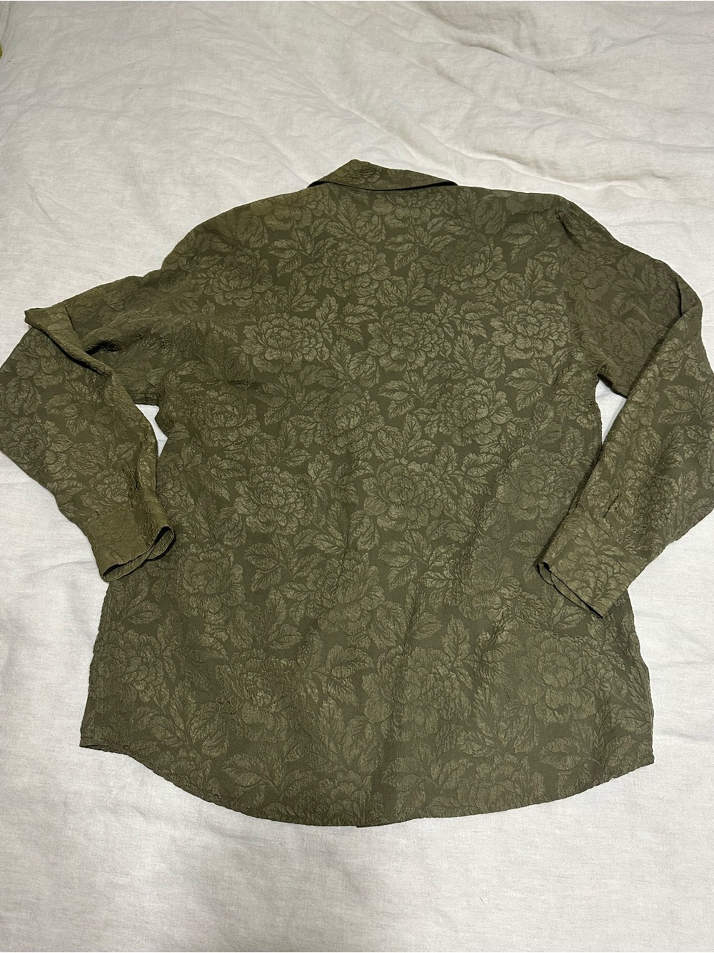 Floral button down - Picture 2 of 4